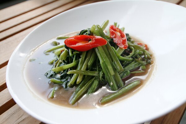 Phad Pak Boong Fai Daeng